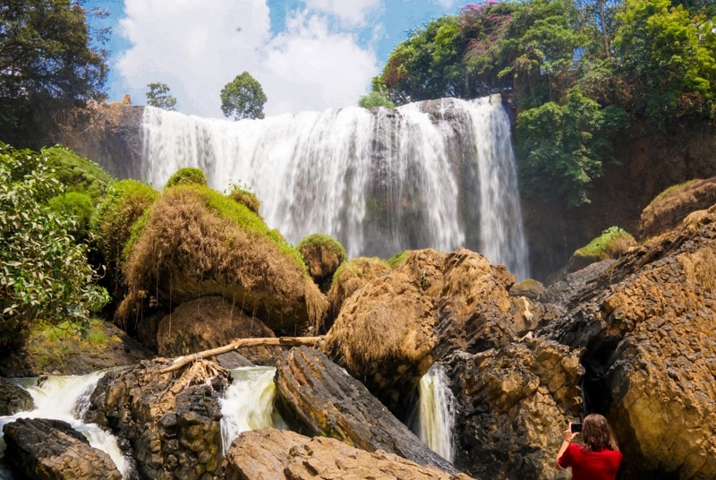 Admire the Beauty of the Elephant Waterfall
