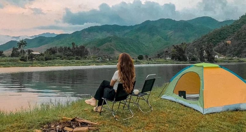 Camping in the Village at the Foot of the Hai Van Pass
