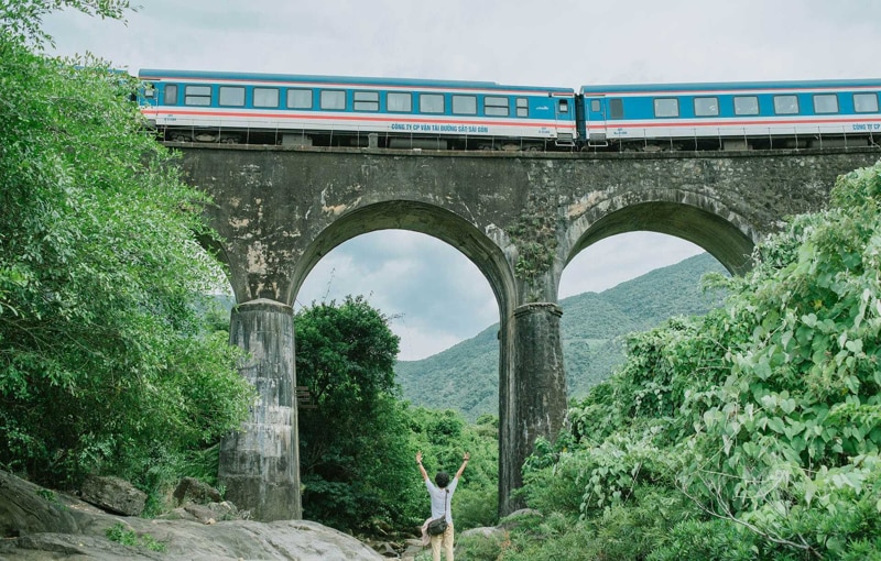 Check in Don Ca Arch Bridge in Hai Van Pass