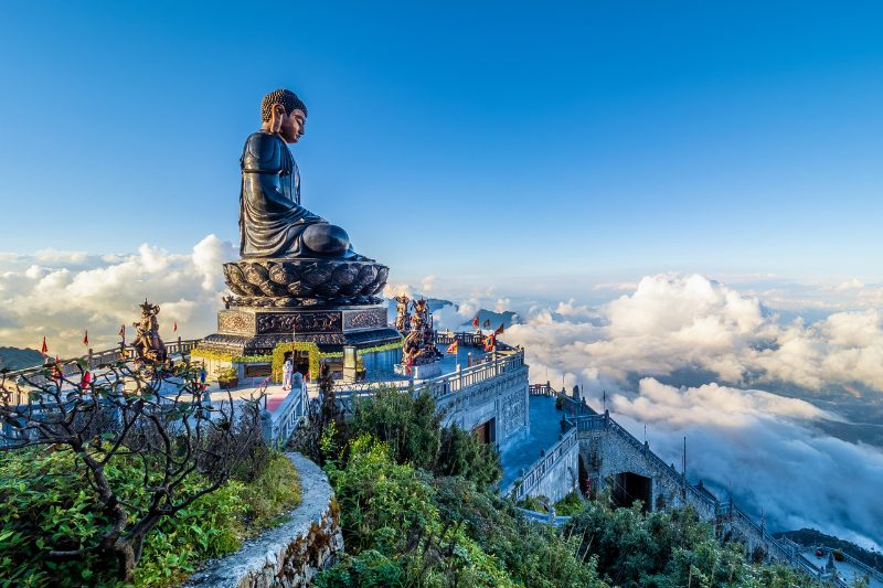 Vietnam’s Grand Discovery: 10 Days from Sapa Peaks to Golden Bridges