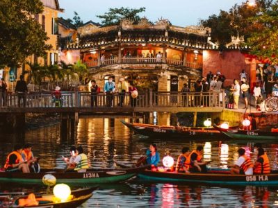 Love Moments in Vietnam