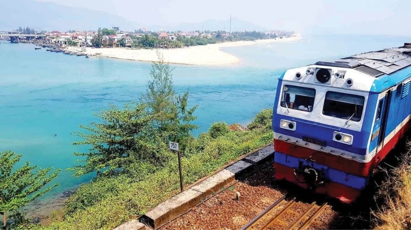 da nang to hue by train