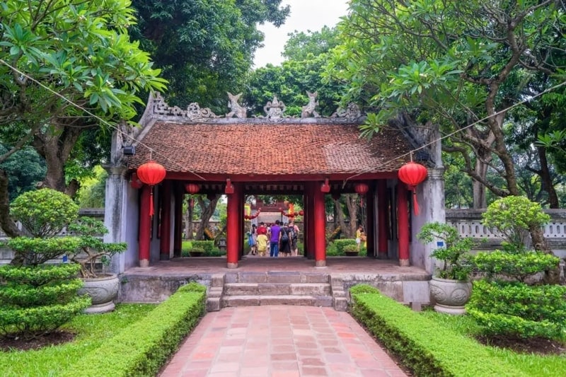 Dai Trung Gate