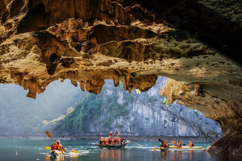 Day 4: Day Trip to Lan Ha Bay (B, L) - Joint in Tour