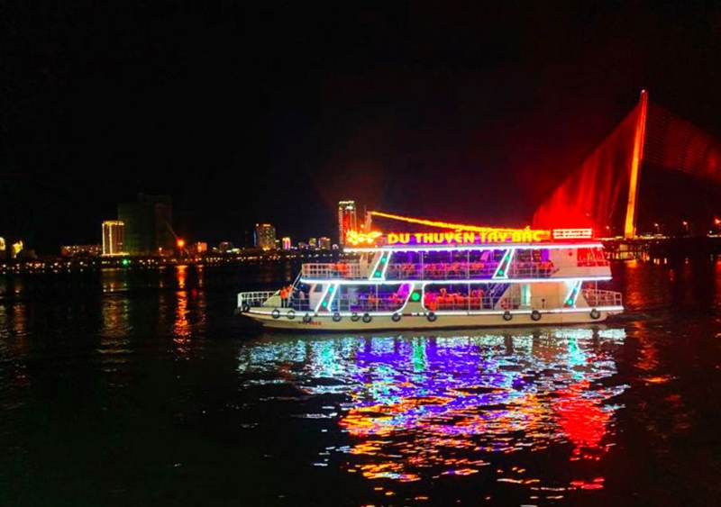 Experience a Scenic Cruise on the Han River