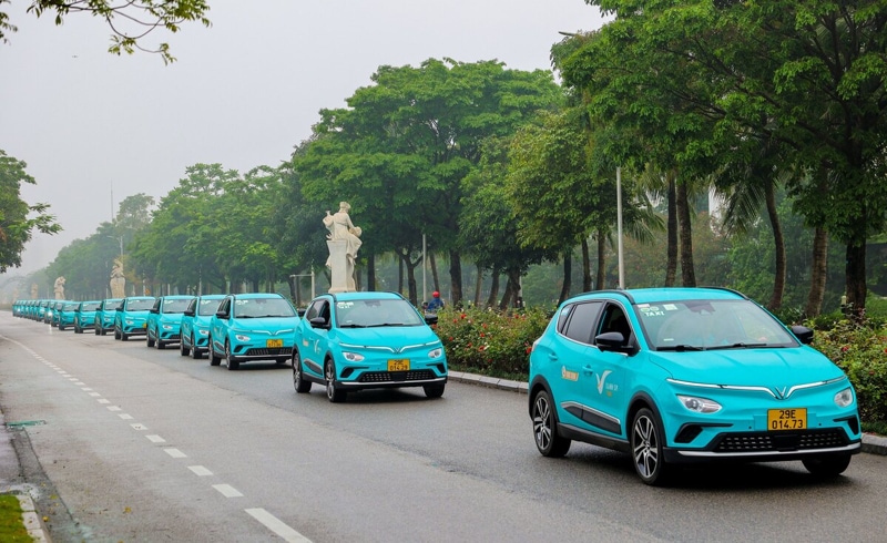 You can travel from Ninh Binh to Hanoi by Taxi