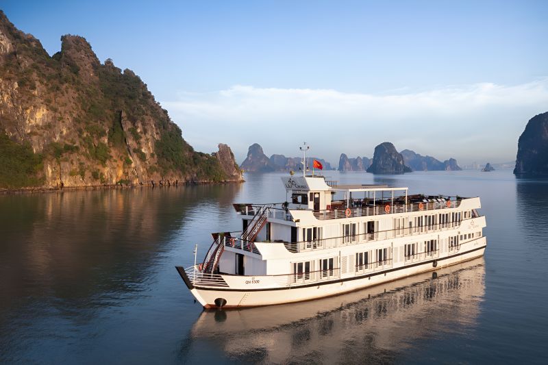 Hanoi to Halong Bay by Overnight Cruise