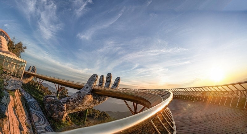 Golden Bridge, Danang