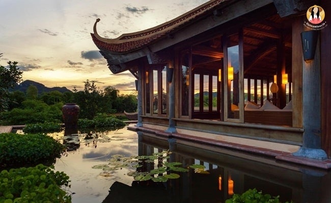 Emaeralda Resort Ninh Binh pond