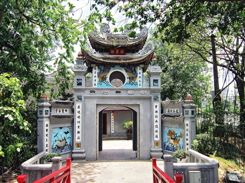 Ngoc Son Temple