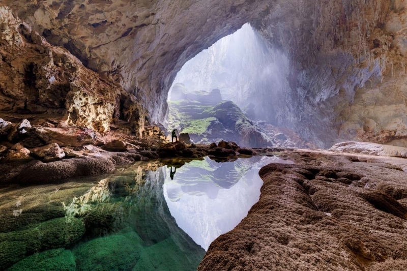 Why Vietnam is famous? Vietnam has the biggest cave on the Earth - Son Doong cave