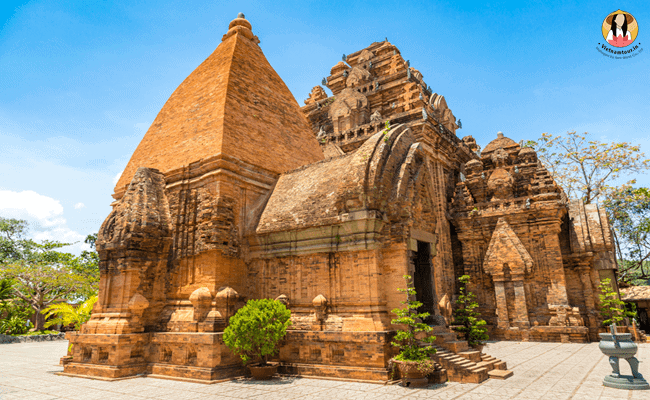 temples-in-vietnam-7