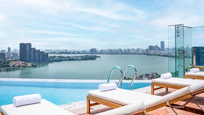 Infinity Pool of Lotte Center Hanoi