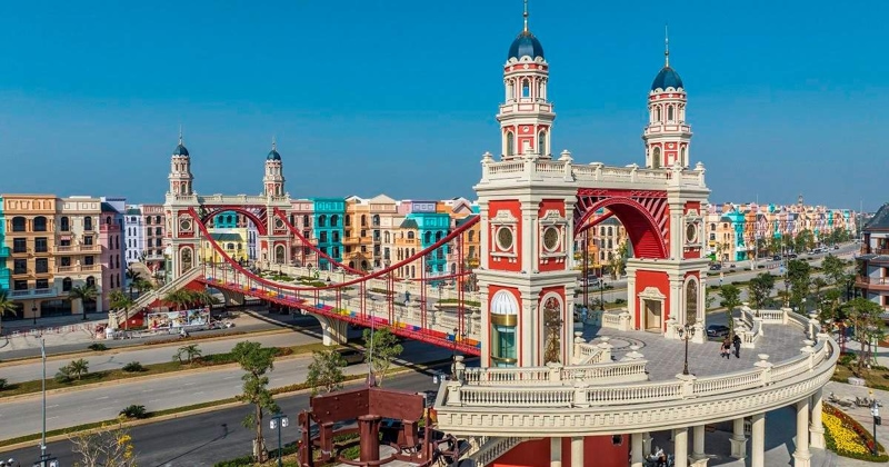 Inspiring European architecture in Mega Grand World Hanoi