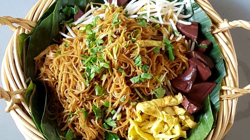 Kua Mee (Stir-fried Noodle)