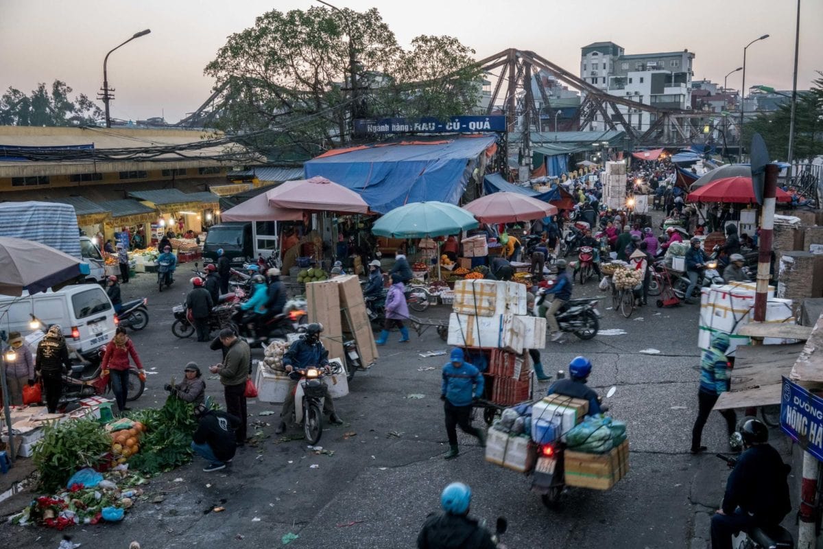 Markets-in-Hanoi