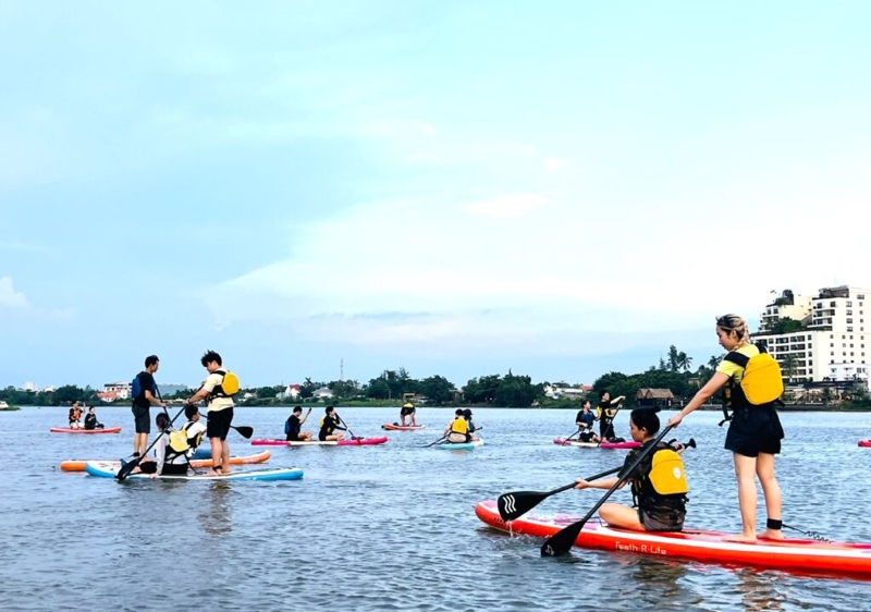 SUP Paddle on the Saigon River
