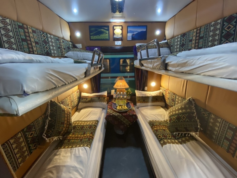 Sleeper Seat in 4-berth cabin in train from Sapa to Hanoi