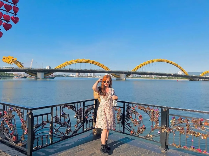 Special Architecture of the Love Bridge