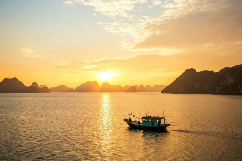 When is The Best Time to Visit Halong Bay in 2024?