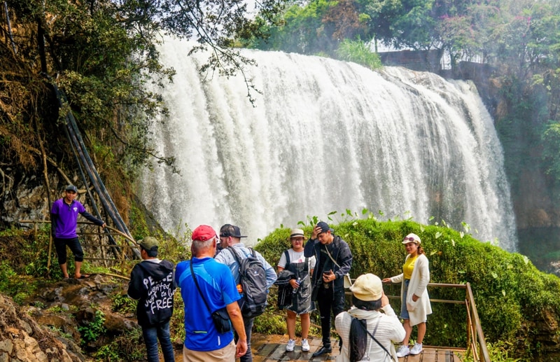 Take Photos in Elephant Waterfall, Dalat