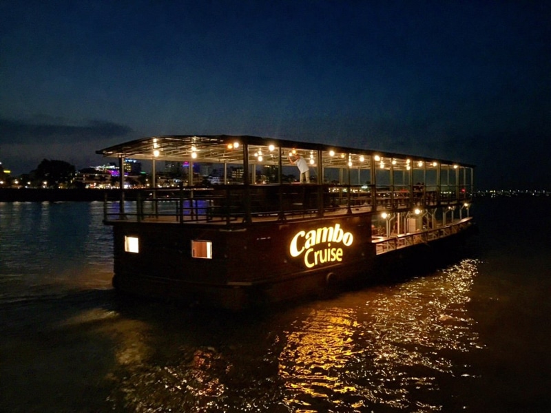 Take a Night Cruise ti enjoy Cambodia Nightlife