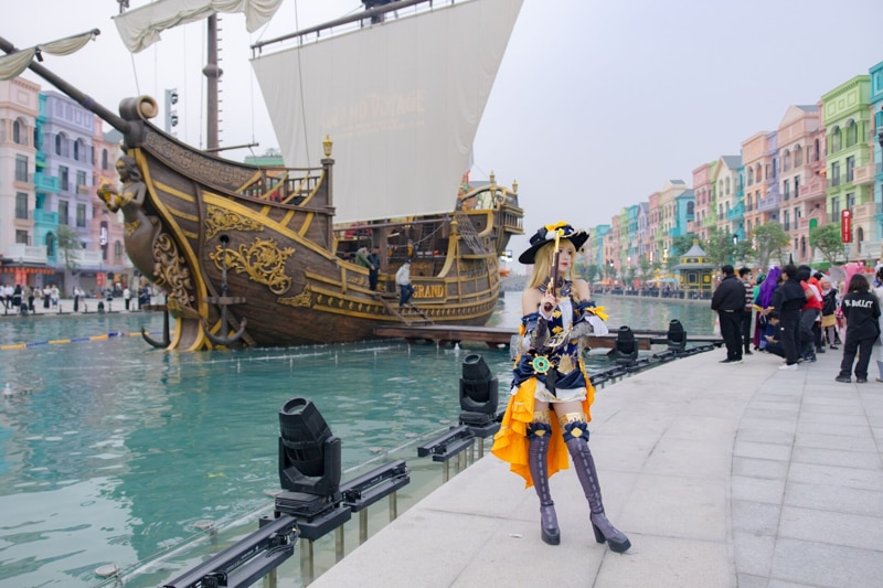 Taking Photos in Mega Grand World Hanoi