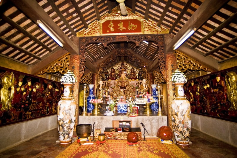 The inside of Thien Tru Pagoda