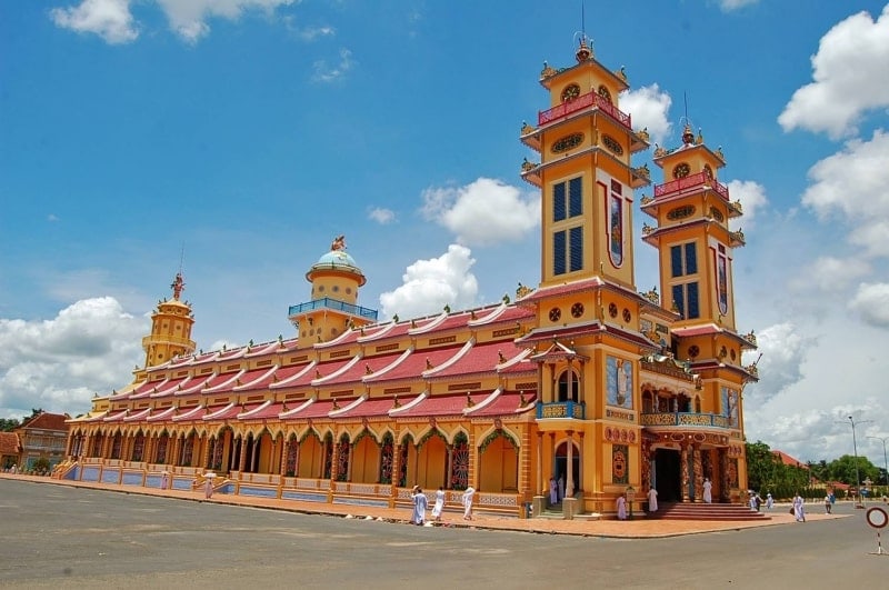 Cao Dai Temple