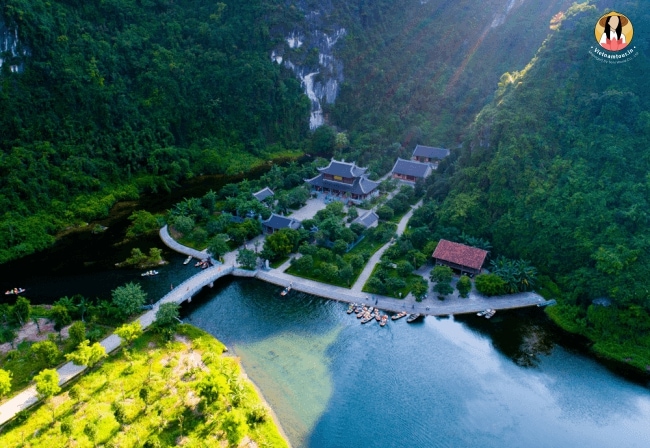 Aerial view of Trang An