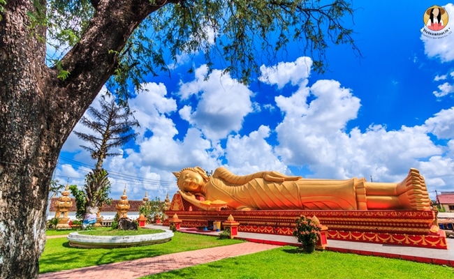 Things to do in laos that luang 1