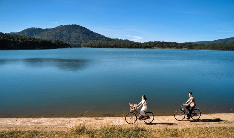 Tuyen Lam Lake