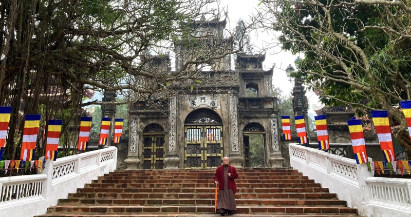 Unique Architecture of Perfume Pagoda