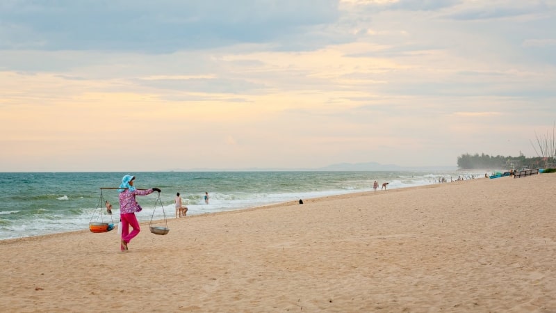 mui ne beach in february