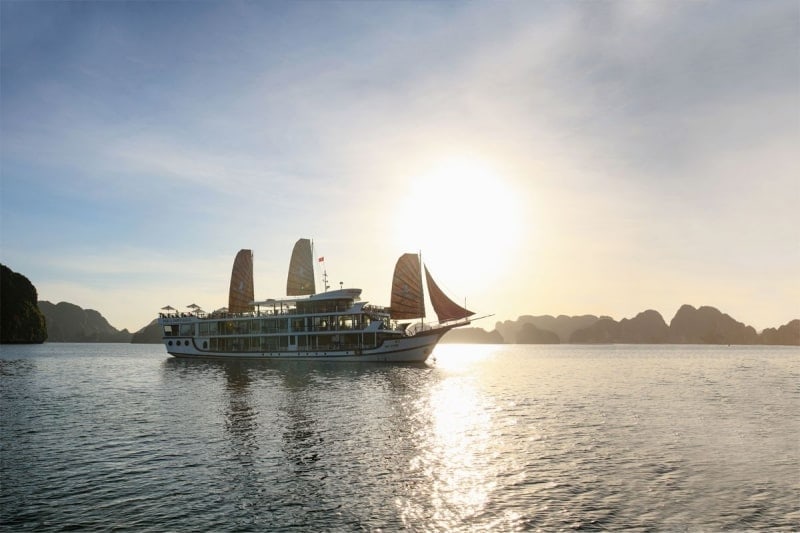 Halong Bay day cruise (B, L) - Joint in tour