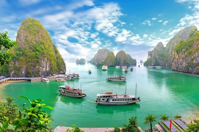 Hanoi - Halong Bay (B, L, D) by shuttle bus - Joint in tour