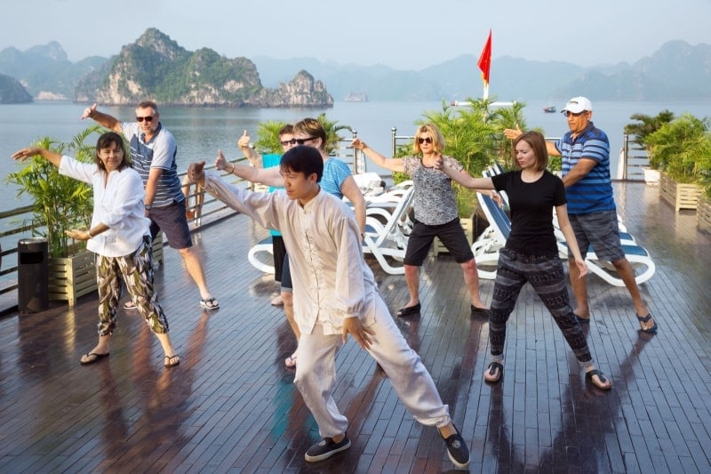 Halong Bay - Hanoi (B, Br) by shuttle bus - Joint in tour