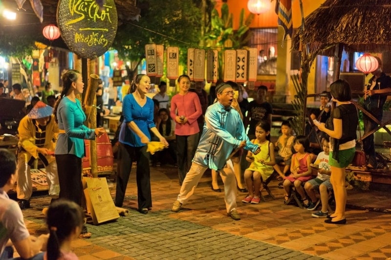 Bai Choi - a folk game in Hoi An