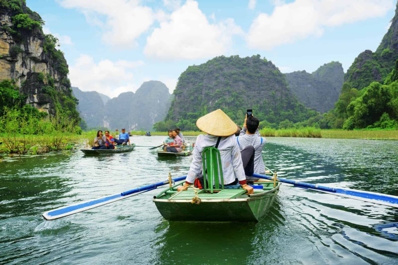 Day 3: Day trip to Ninh Binh (B, L) - Joint in tour