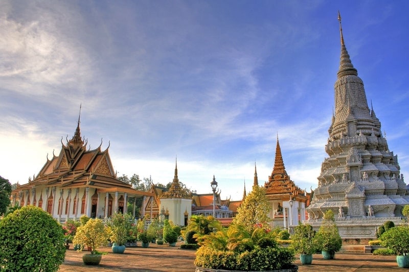 Day 9: Phnom Penh city tour (B)