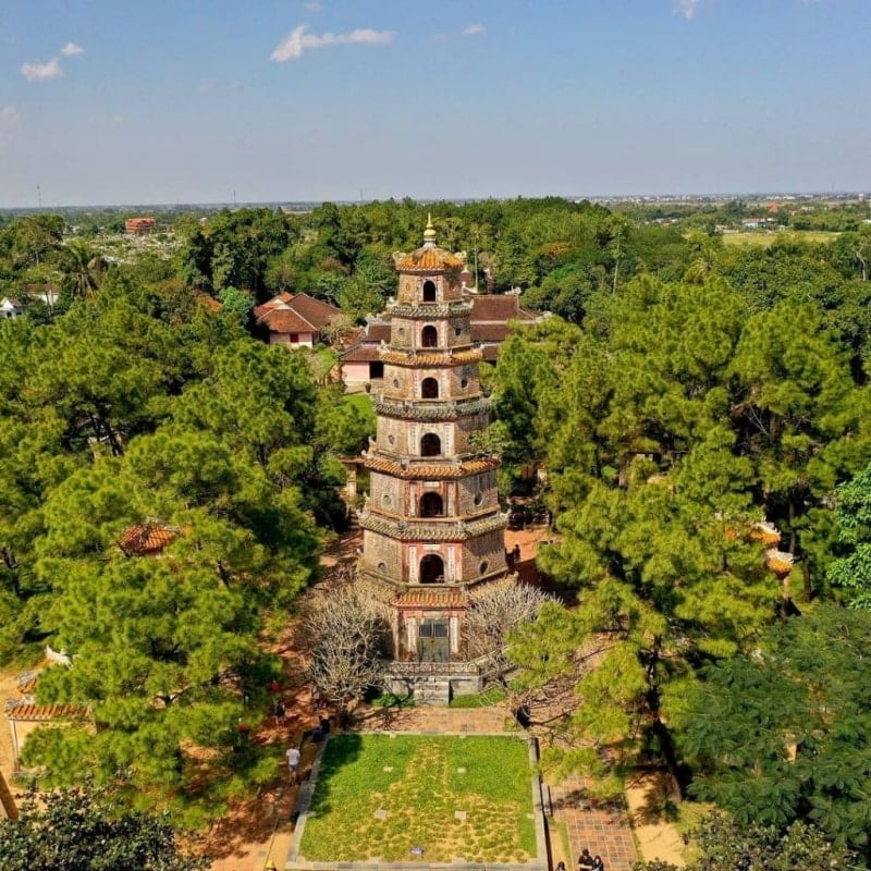 Thien Mu Pagoda 2