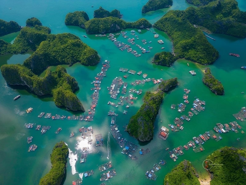 halong bay in october