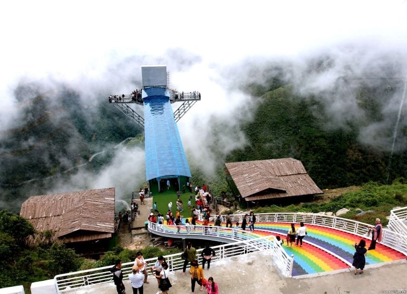 Rong May Glass Bridge sapa