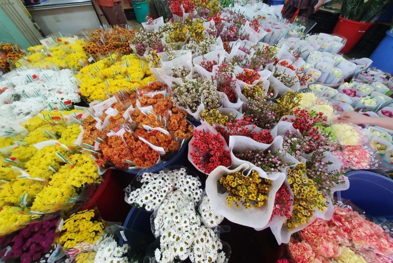 Ho Thi Ky Flower Market