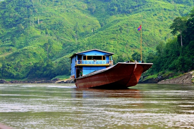 Cruising on Bokeo River