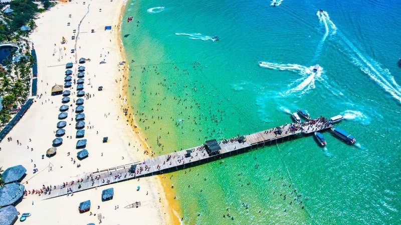 quy nhon beach in march