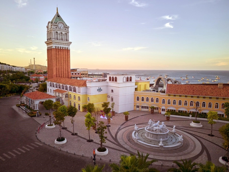 Venice Clock Tower in Sunset Town, Phu Quoc