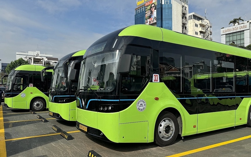 You can Get to Landmark 81 by Bus