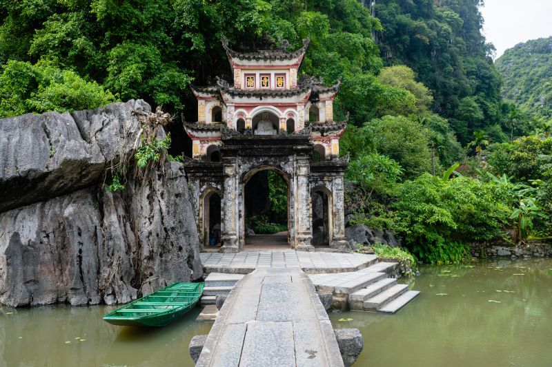 Bich Dong Pagoda 3-tier structure with Chua Ha lower, Chua Trung middle cave, and Chua Thuong upper temples