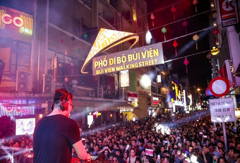 Bui Vien Walking Street Live Music and DJ Night